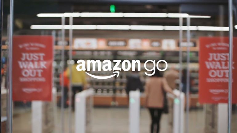 Amazon+Plans+To+Open+Physical+Store